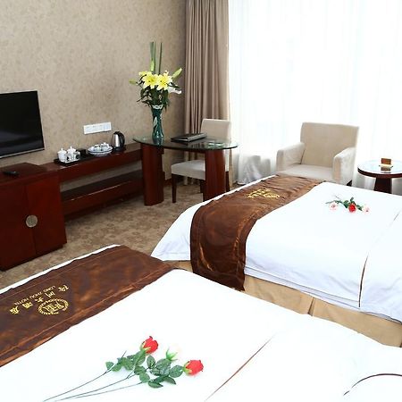 Long Zhou Grand Hotel Kanton Exterior foto
