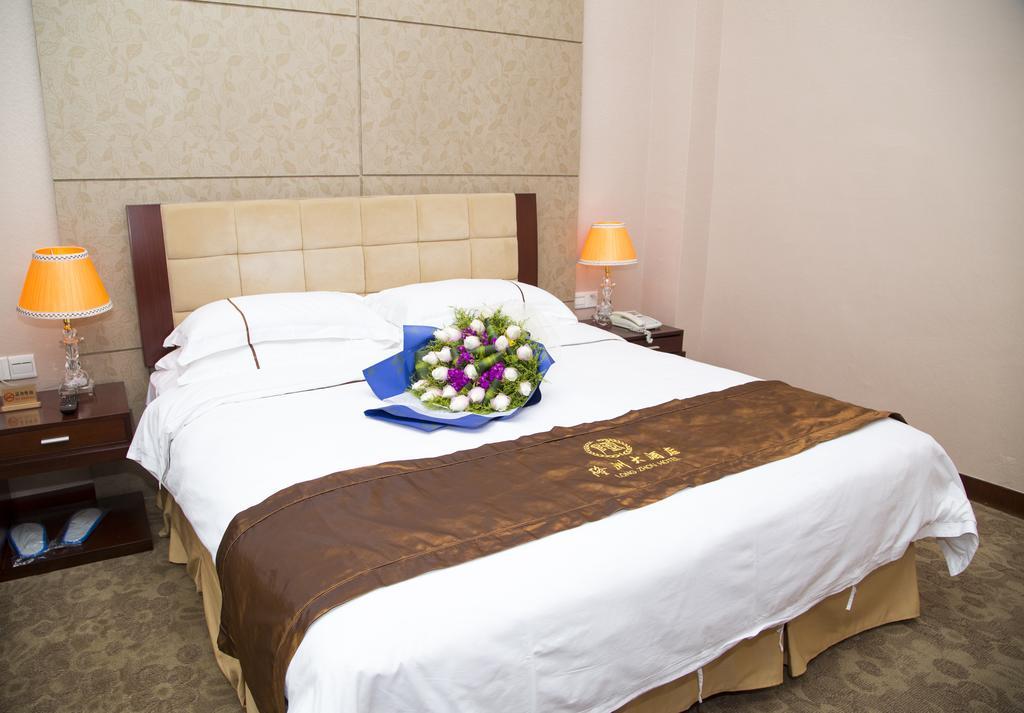 Long Zhou Grand Hotel Kanton Zimmer foto