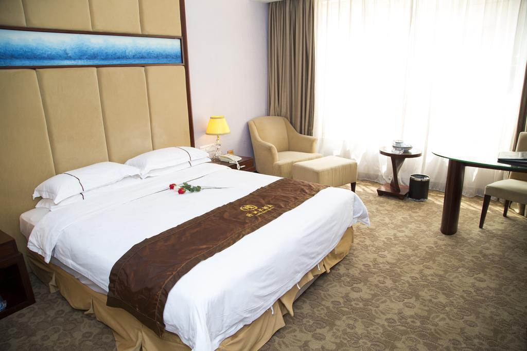 Long Zhou Grand Hotel Kanton Exterior foto