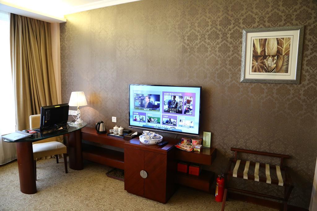 Long Zhou Grand Hotel Kanton Zimmer foto