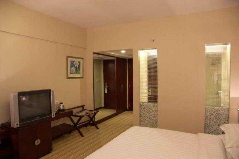 Long Zhou Grand Hotel Kanton Exterior foto